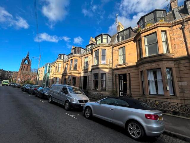 Apartment for rent in Hillhead, Scotland