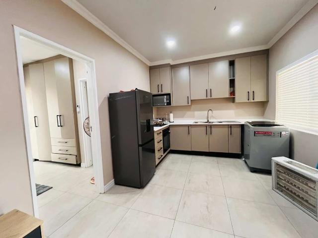 Apartment for rent in Bendor Park, Polokwane Local Municipality