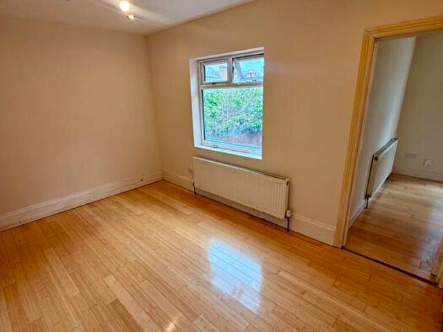 Apartment for rent in Wake Green, West Midlands