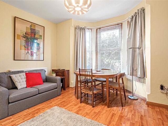 Apartment for rent in Robin Hood, The Slade