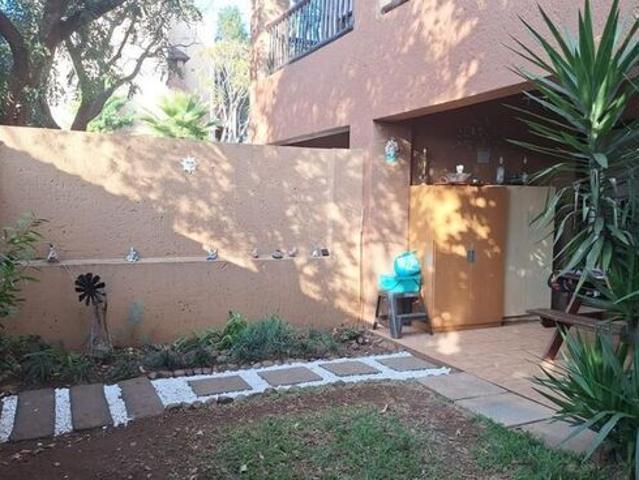 Apartment for rent in Douglasdale, Randburg