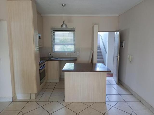 Apartment for rent in Douglasdale, Randburg