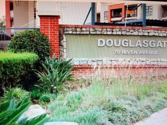 Apartment for rent in Douglasdale, Randburg