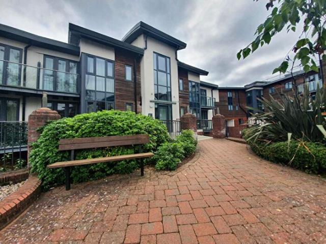 Apartment for rent in Grange Farm, Shenley Church End