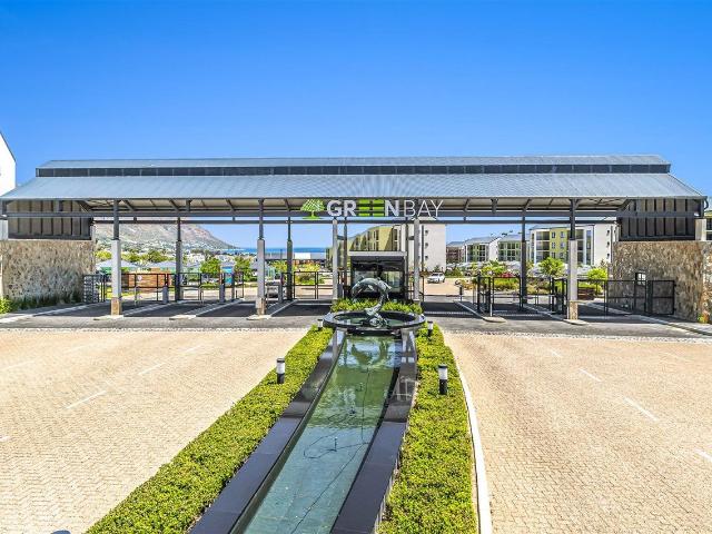 Apartment for rent in Gordon's Bay, Western Cape