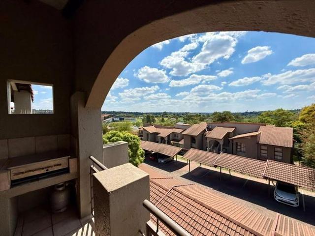 Apartment for rent in Fourways, Randburg