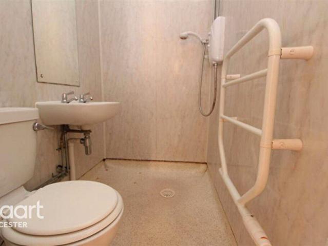 Apartment for rent in Newfoundpool, Old Wharf