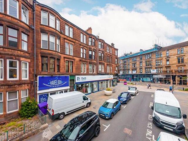 Apartment for rent in Dowanhill, Scotland