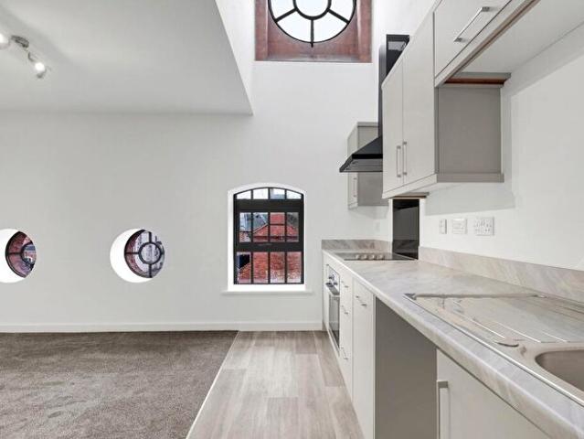 Apartment for rent in Beamhurst, Staffordshire