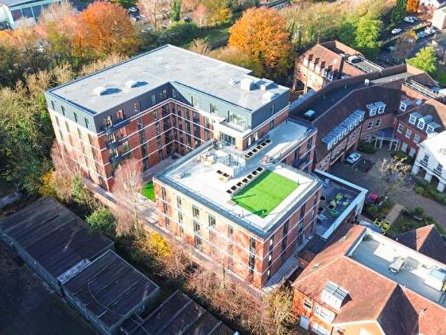 Apartment for rent in Blossomfield, West Midlands