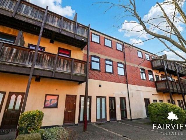 Apartment for rent in Old Lenton, Haddon