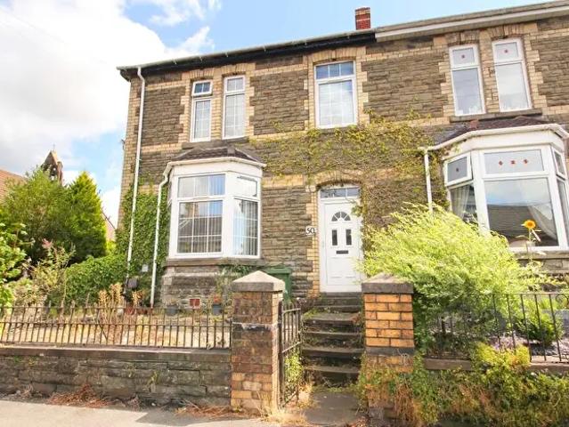 Apartment for rent in Pontyclun, Wales