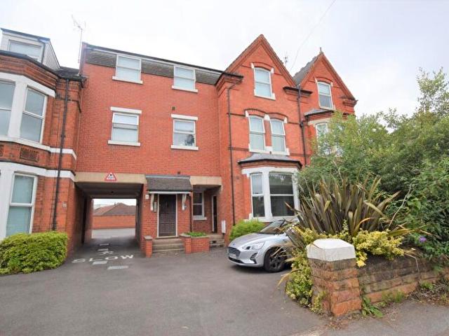 Apartment for rent in Compton Acres, Barton In Fabis