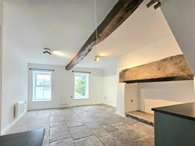 Apartment for rent in Bronllys
