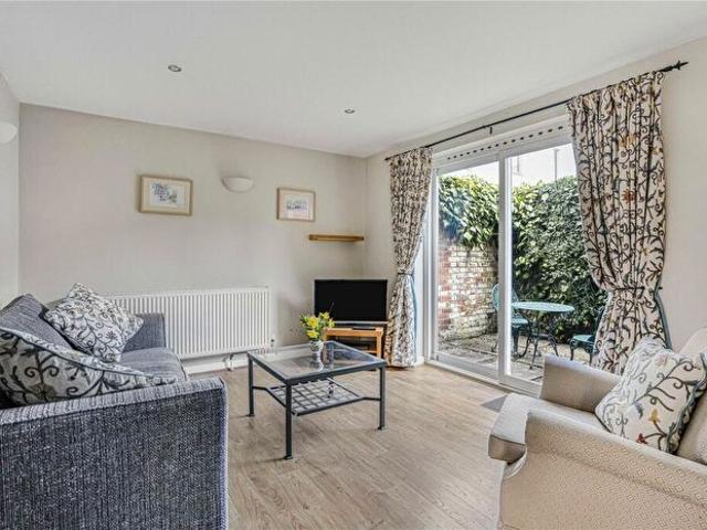 Apartment for rent in Robin Hood, The Slade
