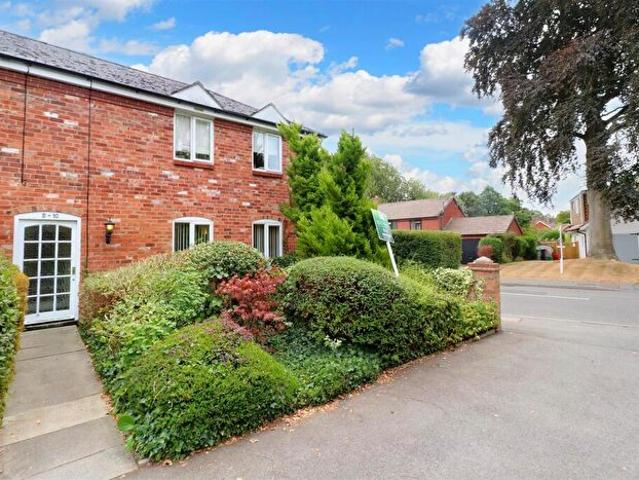 Apartment for rent in Ladyes Hills, Green Close