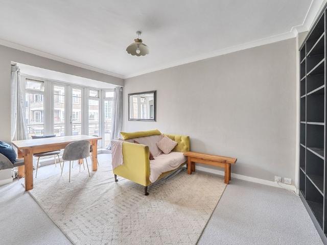 Apartment for rent in Covent Garden, Victoria