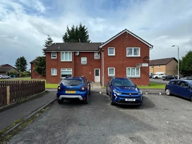 Apartment for rent in Orbiston, Bellshill
