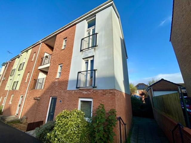 Apartment for rent in Cornelly, Wales