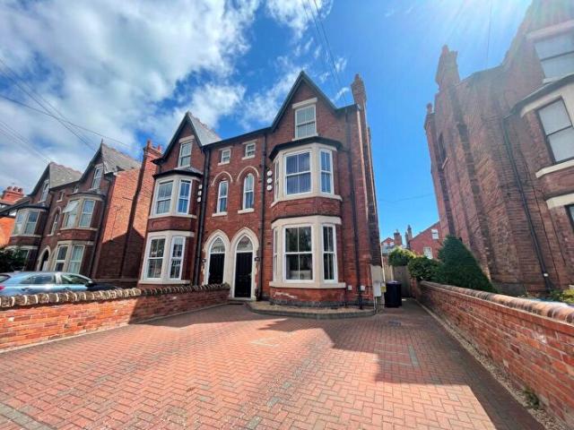 Apartment for rent in Abbey Park, Barton In Fabis
