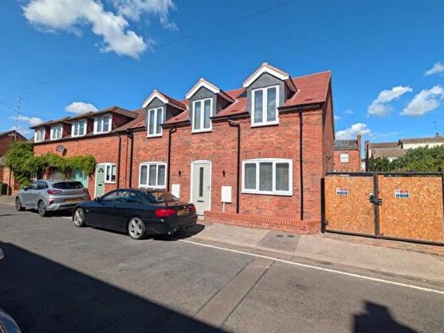 Apartment for rent in Sydenham, Warwick