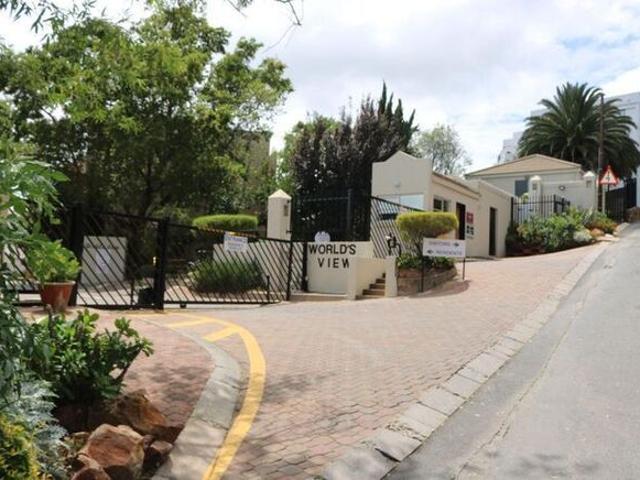 Apartment for rent in Northcliff, Johannesburg
