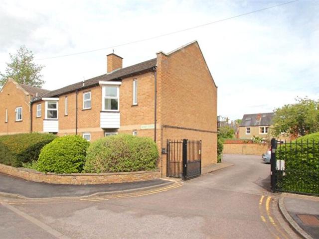 Apartment for rent in The Slade, Oxfordshire