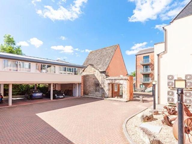 Apartment for rent in St Thomas', The Slade