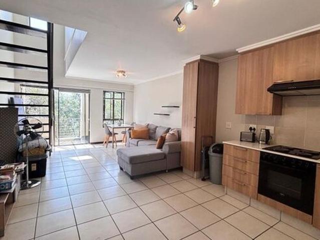 Apartment for rent in Paulshof, Sandton