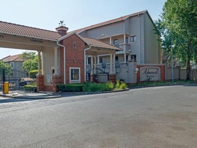 Apartment for rent in Paulshof, Sandton