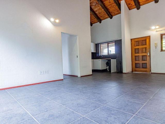 Apartment for rent in Paulshof, Alexandra