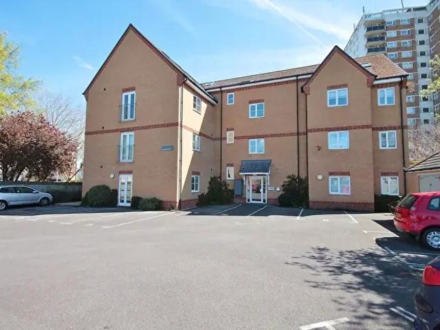 Apartment for rent in Northway, Oxford