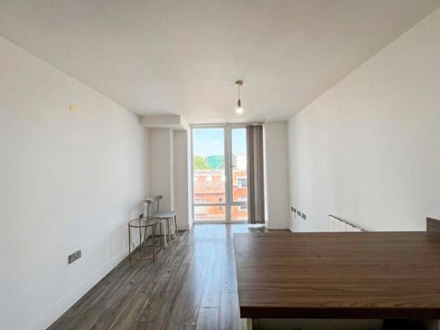 Apartment for rent in Spon End, West Midlands