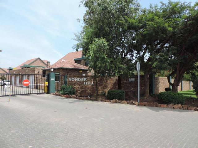 Apartment for rent in Waterkloof, Gauteng