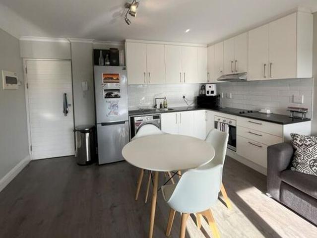 Apartment for rent in Cape Town Ward 58, Cape Town