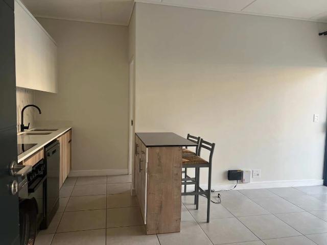 Apartment for rent in Table View, Western Cape