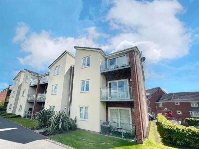 Apartment for rent in Beamhurst, Staffordshire