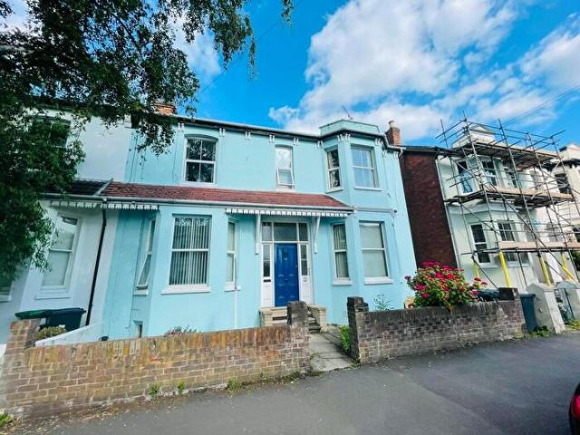 Apartment for rent in Sydenham, Green Close