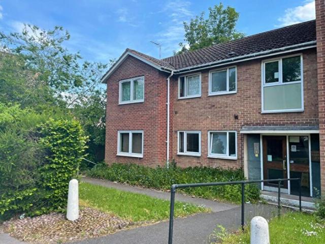 Apartment for rent in Milverton, Green Close