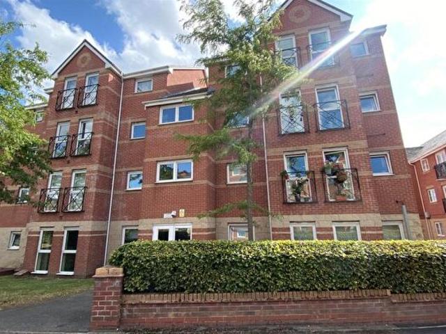 Apartment for rent in Ball Hill, West Midlands