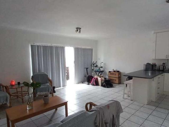 Apartment for rent in Wavecrest, Kouga Local Municipality