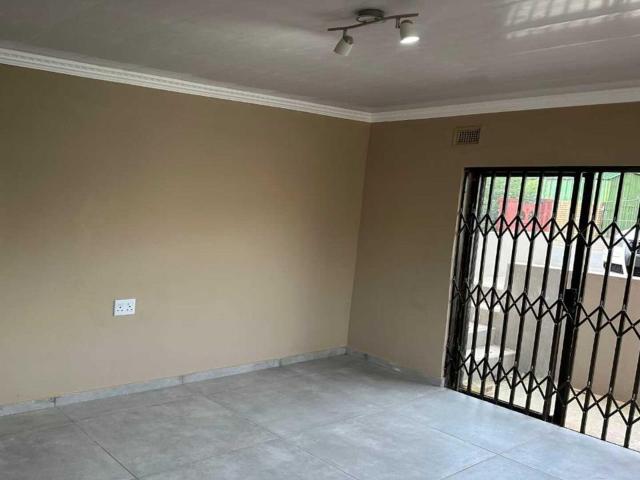 Apartment for rent in Chatsworth, Kwazulu-natal