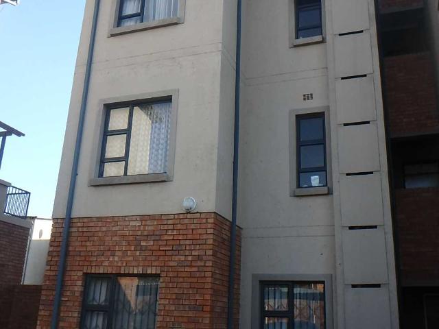 Apartment for rent in Nooitgedacht, Gauteng