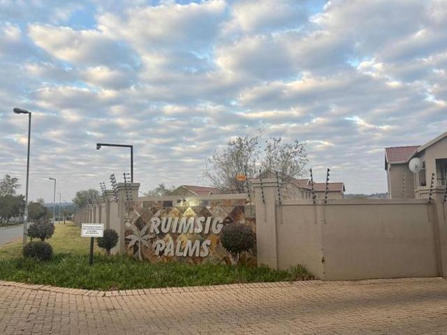 Apartment for rent in Wilgeheuwel, Roodepoort