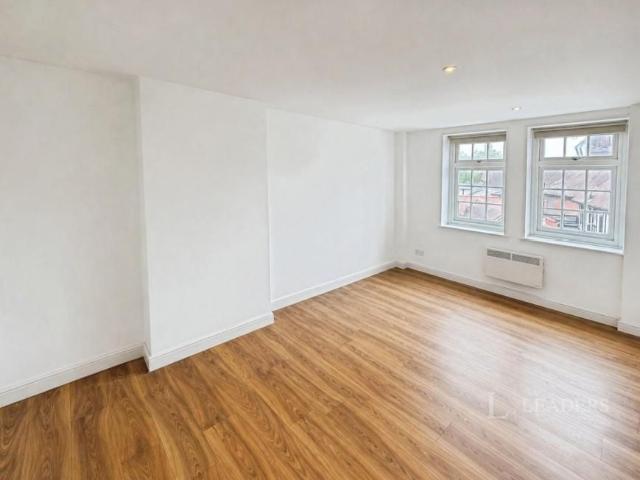 Apartment for rent in Below Bar, Southampton