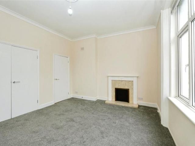 Apartment for rent in Dacre Park Estate, Greater London