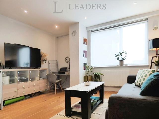 Apartment for rent in Eastleigh, Helford