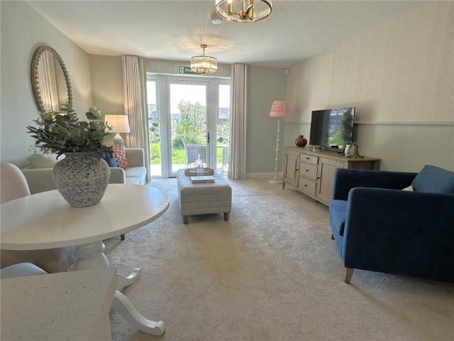 Apartment for rent in Crumbles, Eastbourne