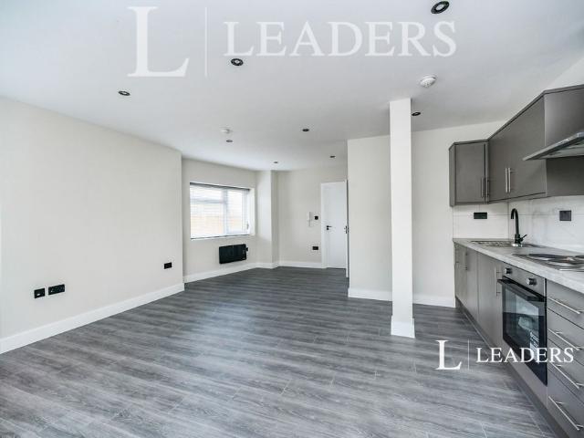 Apartment for rent in Peacehaven, Iford