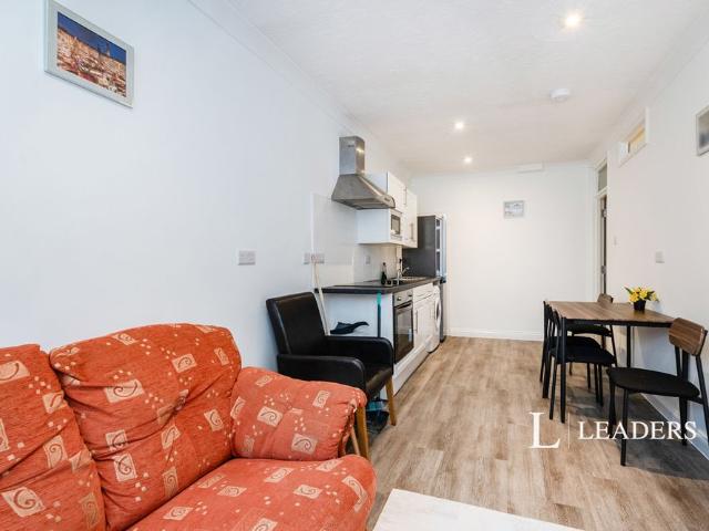 Room for rent in West Cliff, Isle Of Man